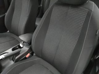 PEUGEOT 308 usata, con Controllo automatico clima