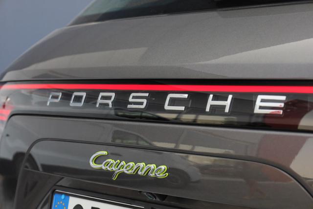 PORSCHE Cayenne usata, con Blind spot monitor