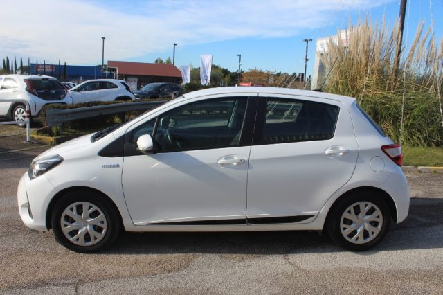 TOYOTA Yaris usata, con Autoradio