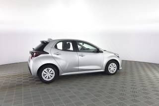 TOYOTA Yaris usata 2