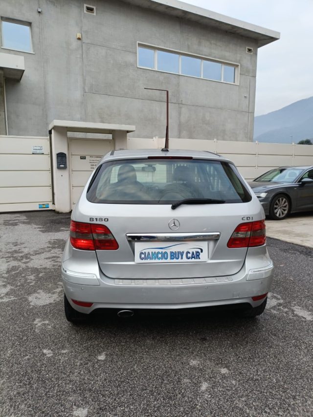 MERCEDES-BENZ B 180 usata, con Airbag laterali