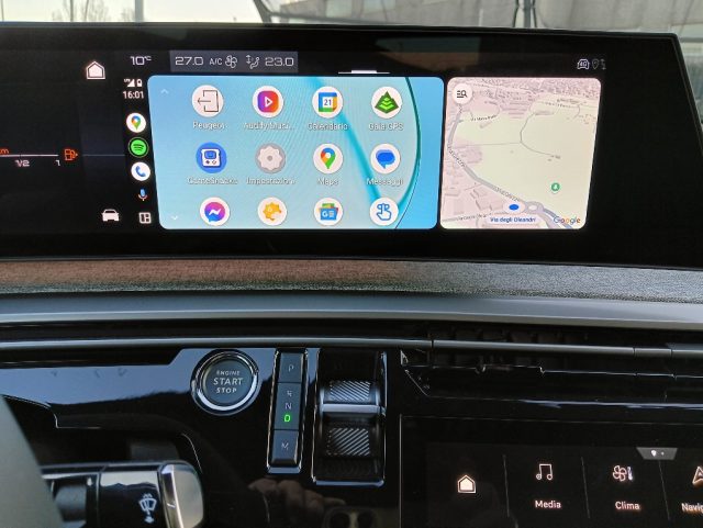 PEUGEOT 3008 usata, con Controllo automatico clima