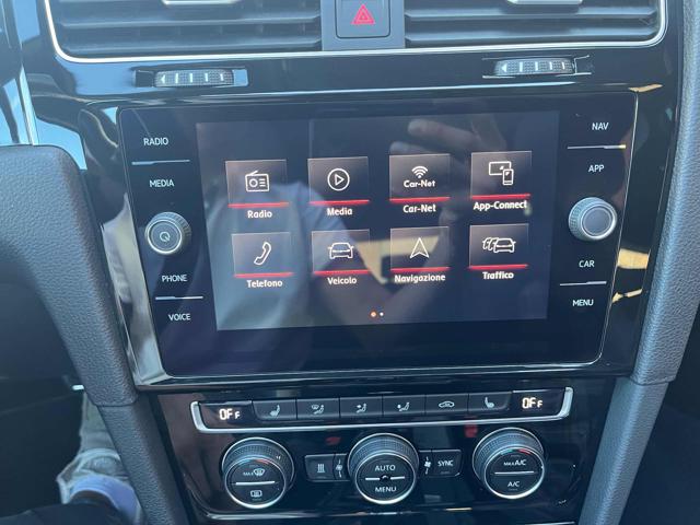 VOLKSWAGEN Golf GTI usata, con Park Distance Control