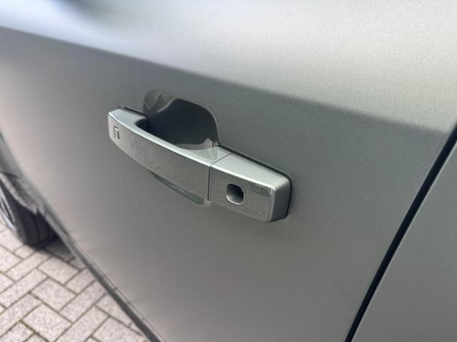 LAND ROVER Defender usata, con Antifurto