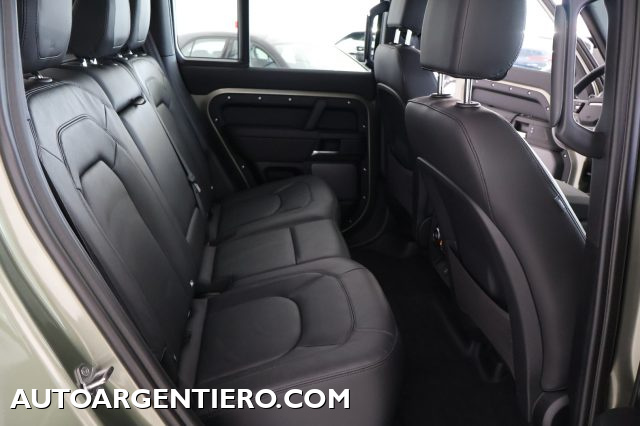 LAND ROVER Defender usata, con Bracciolo