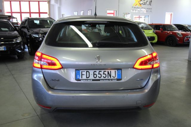 PEUGEOT 308 usata, con Autoradio