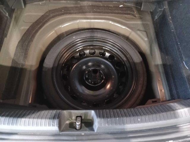 VOLKSWAGEN Taigo usata, con Boardcomputer