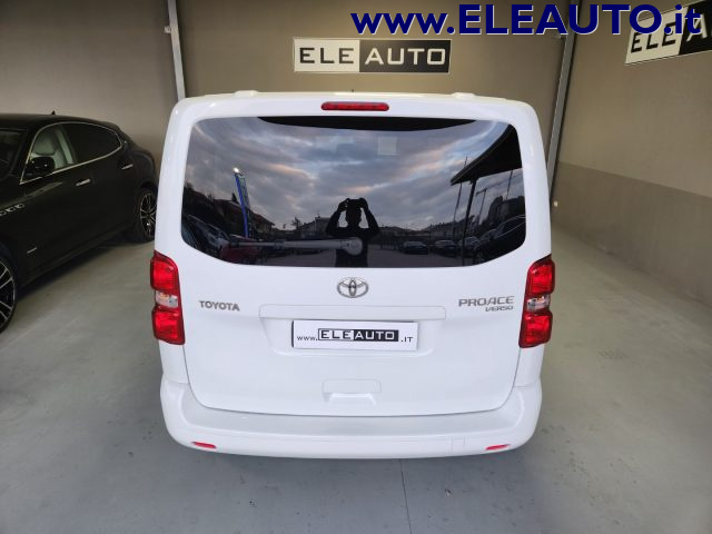 TOYOTA Proace Verso usata, con Autoradio