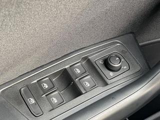 VOLKSWAGEN T-Roc usata, con Controllo automatico clima