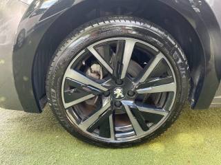 PEUGEOT 208 usata, con Controllo automatico clima