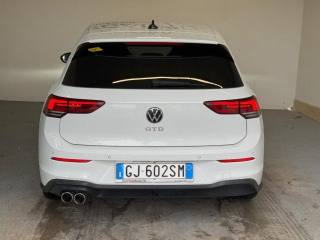 VOLKSWAGEN Golf usata, con Autoradio