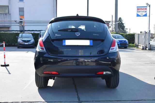 LANCIA Ypsilon usata, con Autoradio