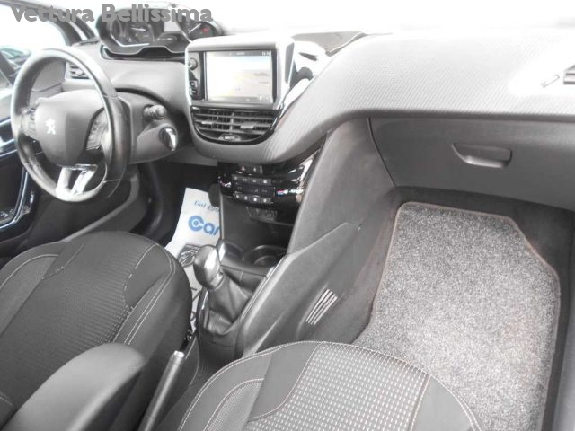 PEUGEOT 208 usata, con Specchietti laterali elettrici