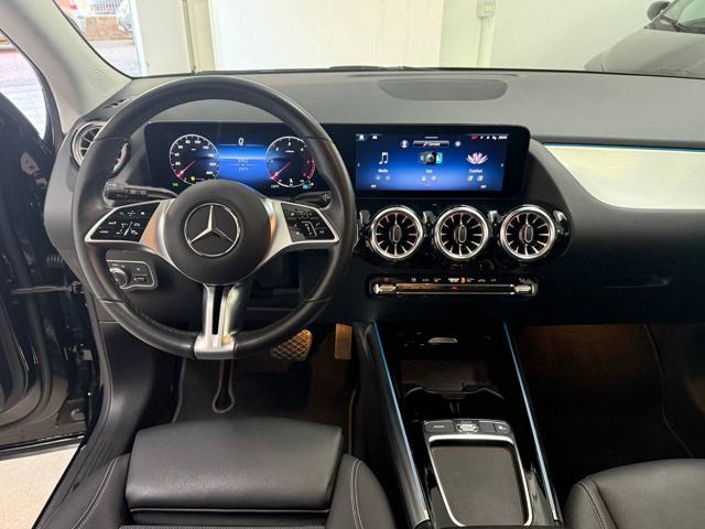 MERCEDES-BENZ GLA 200 usata, con Controllo automatico clima