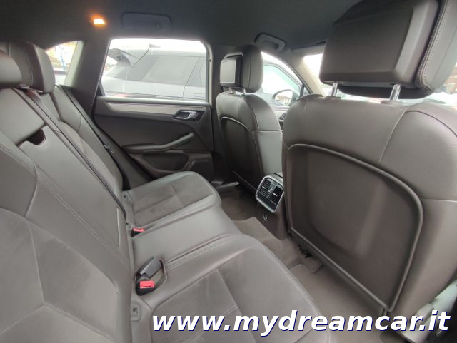 PORSCHE Macan usata, con Bracciolo