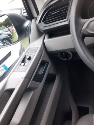 VOLKSWAGEN Transporter usata, con Sensori di parcheggio posteriori