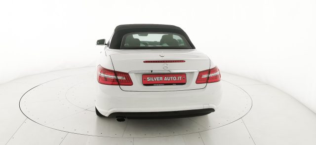MERCEDES-BENZ E 220 usata, con Interni in pelle