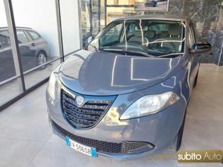 LANCIA Ypsilon usata, con Airbag