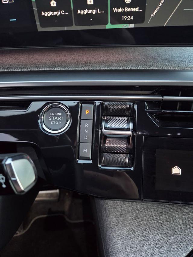 PEUGEOT 3008 usata, con Telecamera per parcheggio assistito
