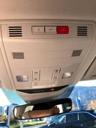 VOLKSWAGEN T-Roc usata, con Climatizzatore automatico, 2 zone