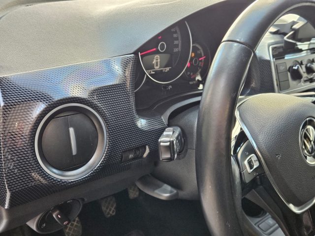 VOLKSWAGEN up! usata, con ESP