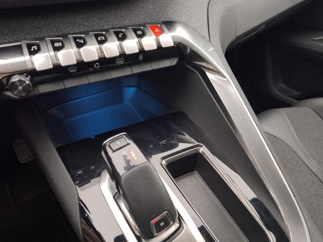 PEUGEOT 5008 usata, con Servosterzo