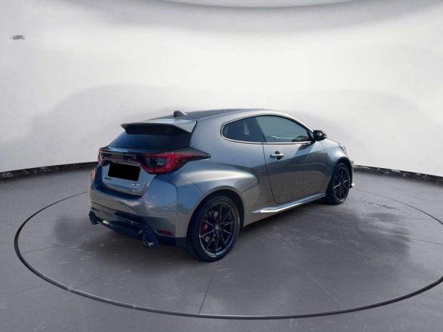 TOYOTA Yaris usata, con Autoradio