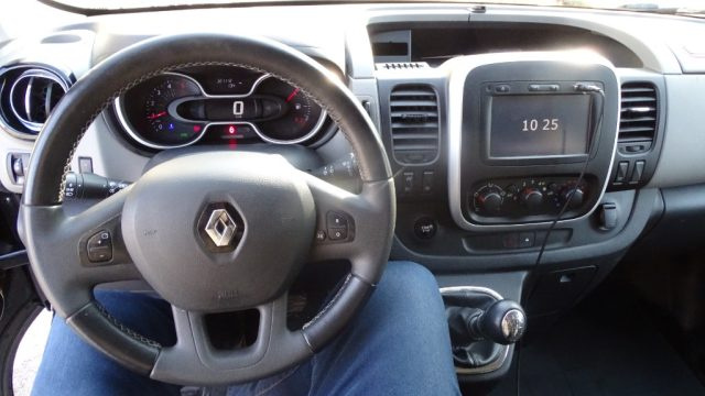 RENAULT Trafic usata, con Volante in pelle