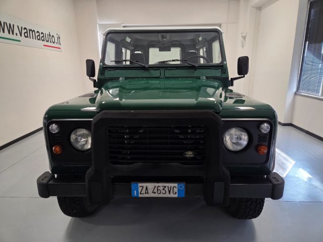 LAND ROVER Defender usata, con Autoradio
