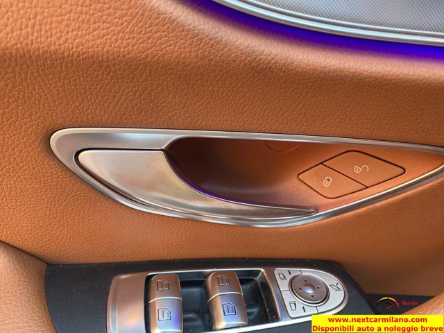 MERCEDES-BENZ E 220 usata, con Specchietto retrovisore con funzione antiabbagliamento