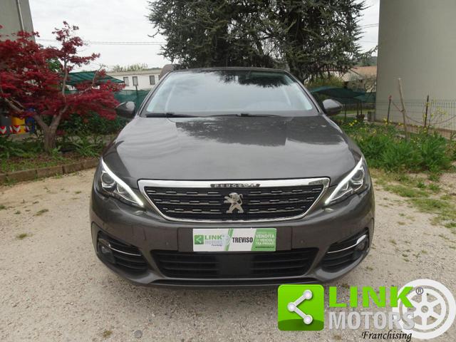 PEUGEOT 308 usata, con Fari Xenon