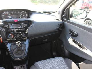 LANCIA Ypsilon usata, con Autoradio digitale