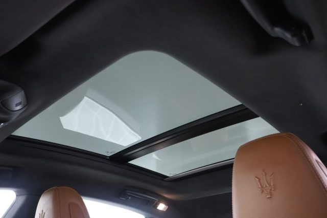 MASERATI Levante usata 14