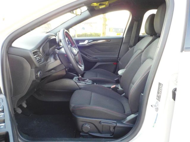 FORD Focus usata, con Bluetooth