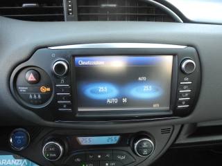 TOYOTA Yaris usata, con Specchietti laterali elettrici