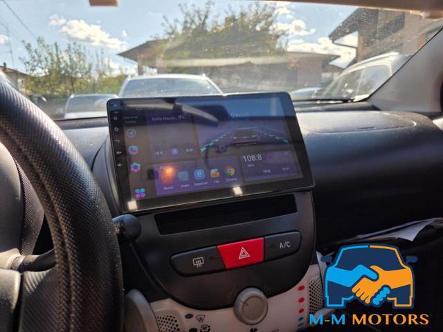TOYOTA Aygo usata, con Sistema di navigazione