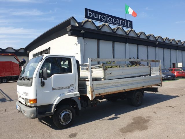 NISSAN Cabstar usata, con Fendinebbia