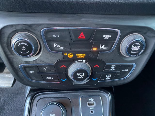 JEEP Compass usata, con Controllo automatico clima