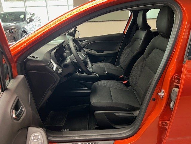 RENAULT Clio usata, con Boardcomputer