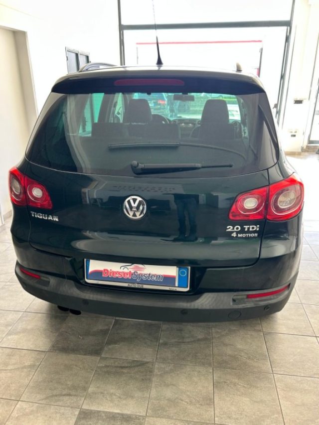 VOLKSWAGEN Tiguan usata, con Airbag laterali