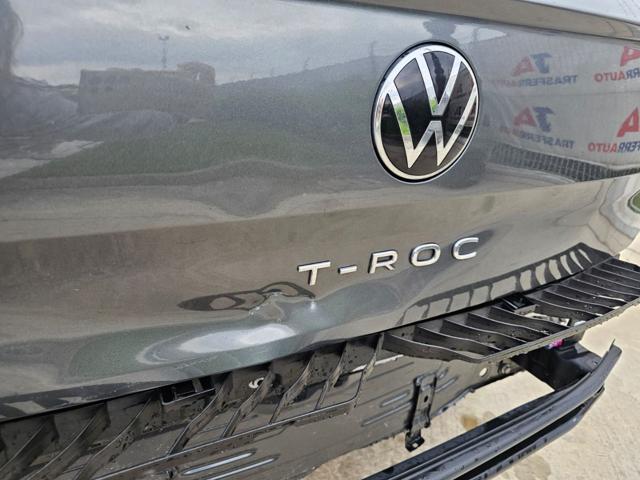 VOLKSWAGEN T-Roc usata 24