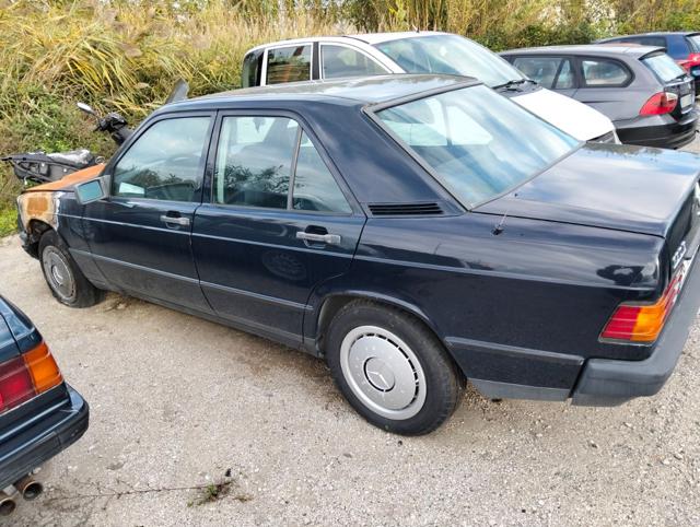 MERCEDES-BENZ 190 usata 4