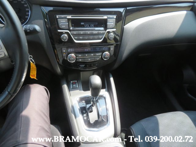 NISSAN Qashqai usata, con Lettore CD