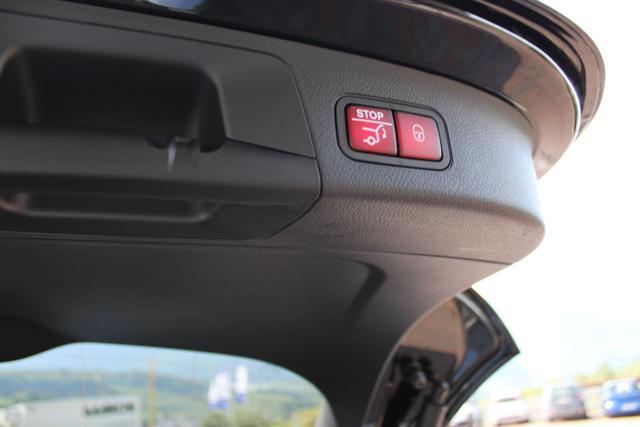 MERCEDES-BENZ GLA 220 usata, con Filtro antiparticolato