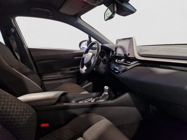TOYOTA C-HR usata, con Controllo automatico clima