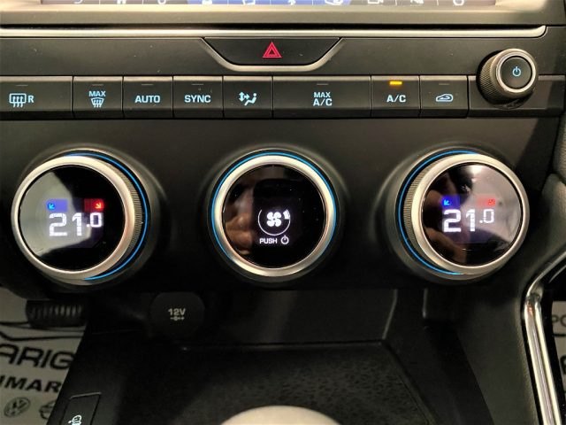 JAGUAR E-Pace usata, con Interni in pelle