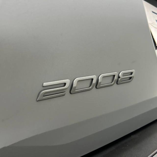 PEUGEOT 2008 usata, con Specchietti laterali elettrici