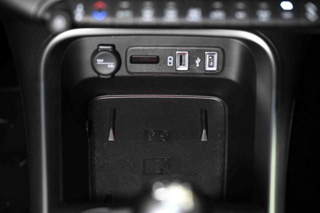JEEP Avenger usata, con USB