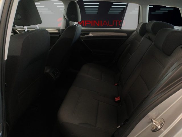 VOLKSWAGEN Golf Variant usata 16