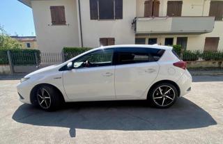 TOYOTA Auris usata 16